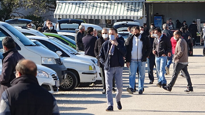 Gezen çok alan yok: İkinci el otomobiller alıcı bulamıyor