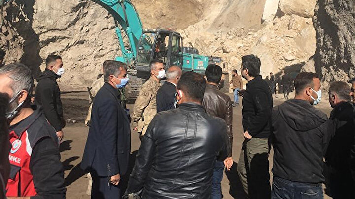 Son Dakika Silopi De Maden Ocaginda Gocuk 1 Isci Toprak Altinda Kaldi