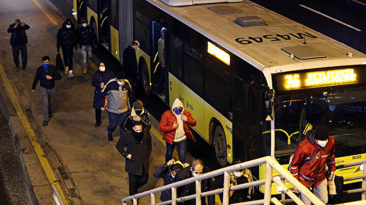 56 saatlik kısıtlama sona erdi İstanbul’da hareketlilik başladı