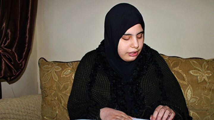 Kur’an sevdası engel tanımadı: Görme engelli Nuseybe 6 ayda hafız oldu