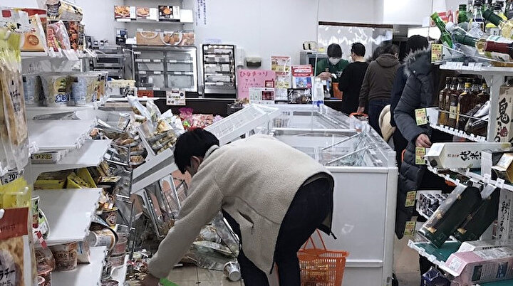 Japonya’da 7.3 büyüklüğünde deprem: 124 kişi yaralandı 900 bin ev elektriksiz kaldı
