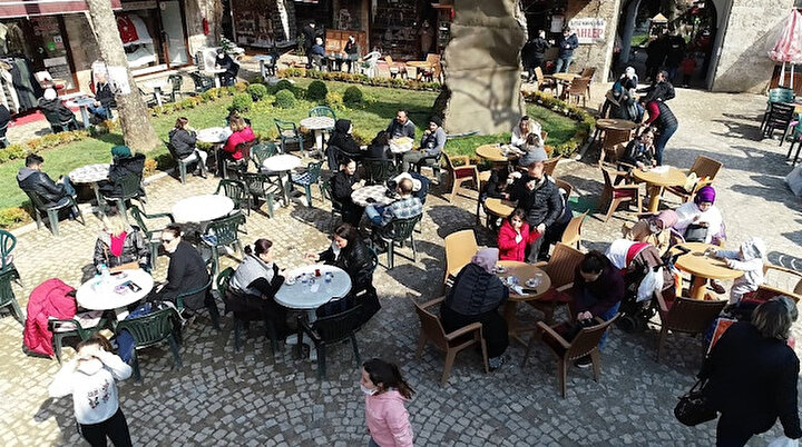 Bursa’nın tarihi hanları ve çarşıları 4 ay sonra şenlendi