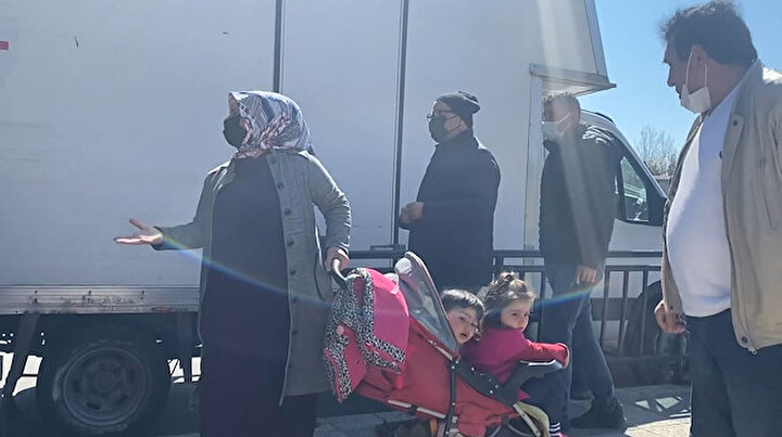 Kısıtlamada parka geldi polisten kaçarken çocuğunu kaybetti
