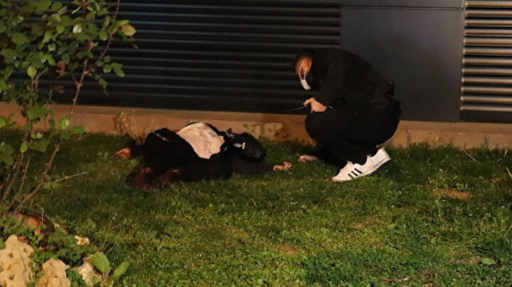 Kumar oynarken basılan kadın ikinci kattan atlayıp yaralandı: Eşi elbiselerini parçaladı