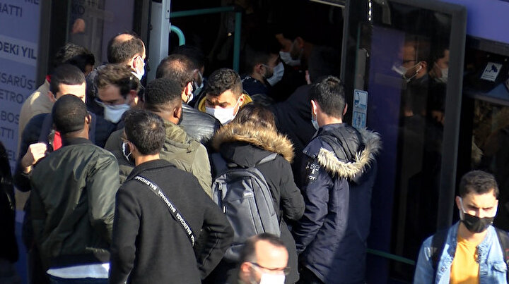 Yasak öncesi sokaklar doldu taştı: Kapılar kapanmadı
