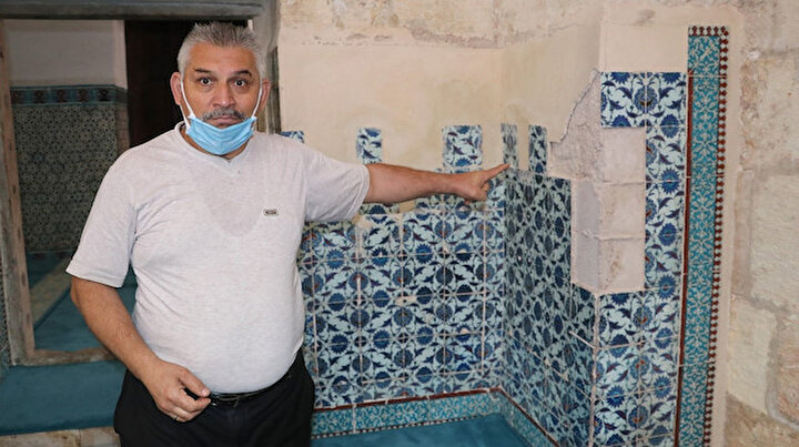 Tarihi Ulu Cami çalınan çinilerini bekliyor: İngilterede ortaya çıkmıştı