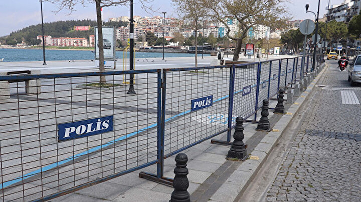 Çanakkalede kırmızı alarm: Sahiller ve parklar halka kapatıldı