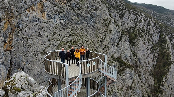 Kısıtlamada da boş kalmıyor: Bin 200 metrelik kanyon ziyaretçilerini ağırlıyor
