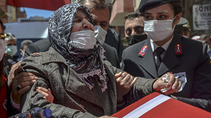 Şehit Piyade Uzman Çavuş Murat Nara gözyaşları arasında veda