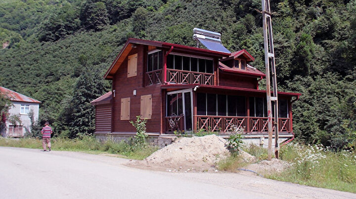 Tosuncuğun kaçak villası mühürlendi