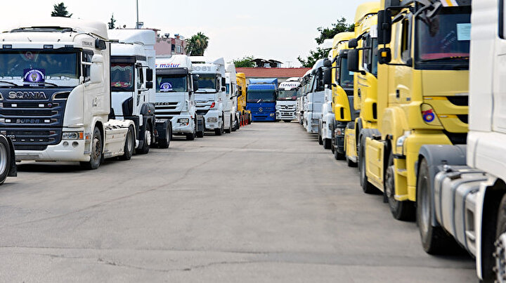 Adanada TIR şebekesine operasyon: Sakal bırakıp hedef şaşırtmak için Ukrayna’ya uçak bileti almış