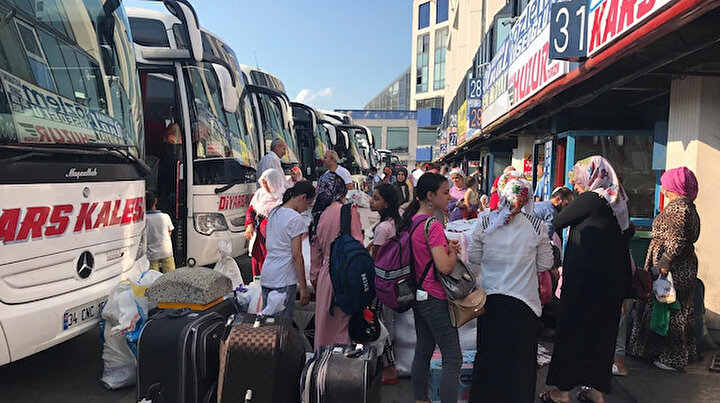 Bayram tatili dönüşü 15 Temmuz Demokrasi Otogarı doldu taştı