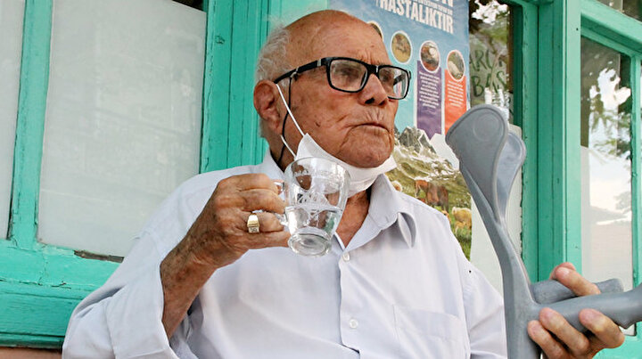 Bakan Kocanın paylaştığı Hüseyin dede: Sakın ha kimse aşıdan korkmasın