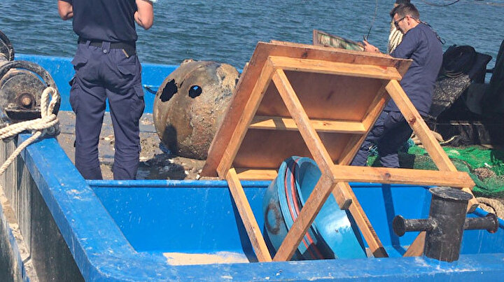 İstanbul Boğazında balıkçı ağına takıldı: Patlama olabilir diye komple sahili ve plajı kapattılar