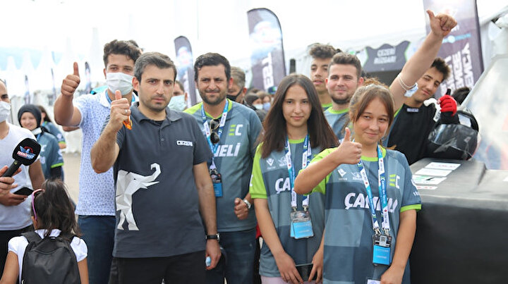 Kocaelide TEKNOFEST heyecanı: Elektrikli araçlar birbirleriyle yarıştı