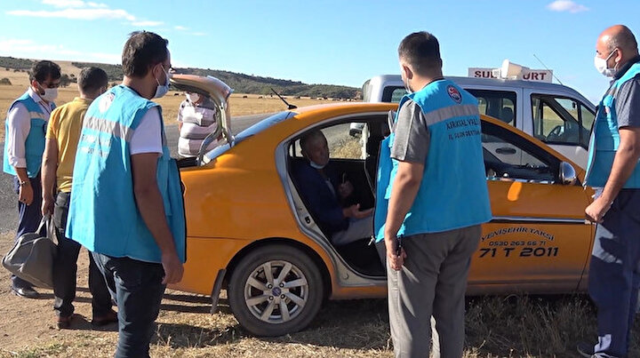 Pozitif olmasına rağmen taksiye binen yolcunun savunması pes dedirtti: Ne oldu adam mı kaçırdım?