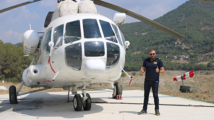 Helikopter pilotu: Yangın ihbarı aldıktan 10-12 dakika sonra lastiği yerden kesiyoruz
