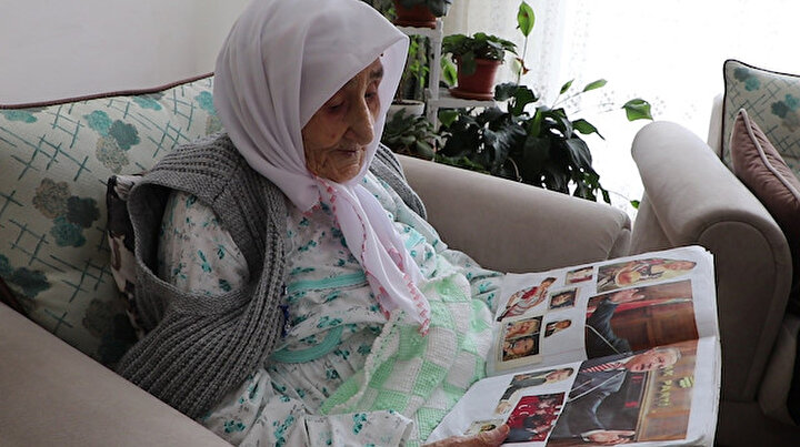 Sariye Ninenin Cumhurbaşkanı Erdoğan sevgisi: 15 yıldır fotoğraflarını ve gazete küpürlerini biriktiriyor
