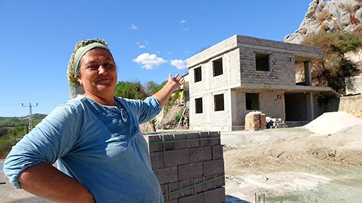 Yangın mağduru aileler yeni evlerine kavuşacakları günü iple çekiyor: Şükürler olsun devlet yapıyor