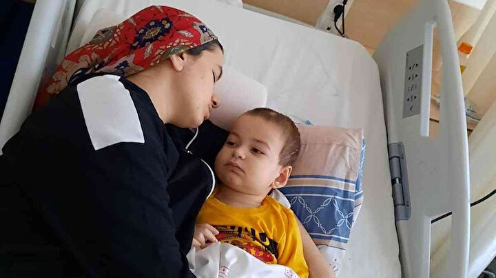 Oğlumun öleceğini söylediler: Baş dönmesi şikayetiyle hastaneye götürülen 3 yaşındaki çocuğun başında tümör çıktı