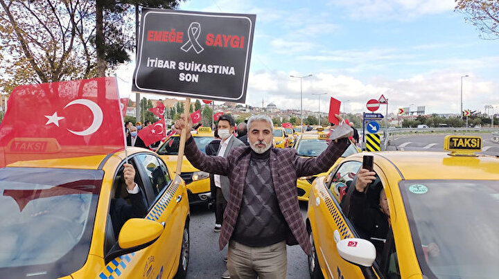 Yenikapıda toplanan yüzlerce taksici İmamoğluna ateş püskürdü: Sen önce bozulan İETT araçlarını onar