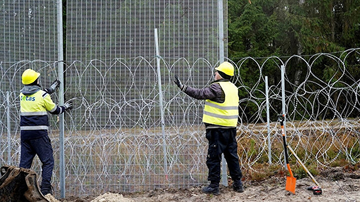 Avrupanın ilk göçmen duvarı inşa edilmeye başladı: 500 kilometre boyunca uzanacak
