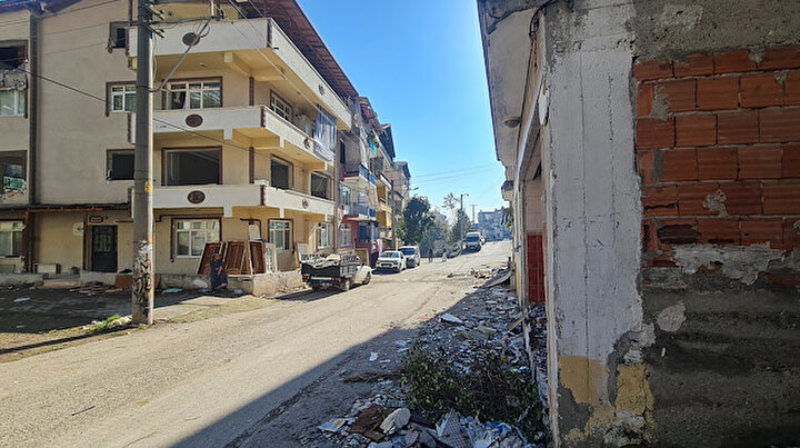 Bir anda terk edildi: İstanbulun yanı başında hayalet şehir