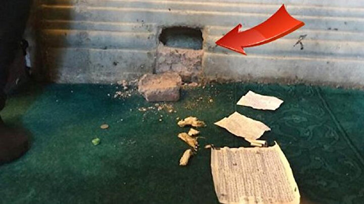 Ayasofyada kırılan taşın arkasından esrarengiz notlar çıktı