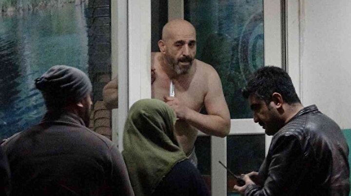Bir daha cezaevine girmek istemiyorum: Boğazına bıçak dayadı, 9 kişiyi rehin aldı
