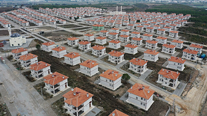 Türkiyede bir ilk: Şehir değiştiren köy yeni yerine taşınmak için gün sayıyor