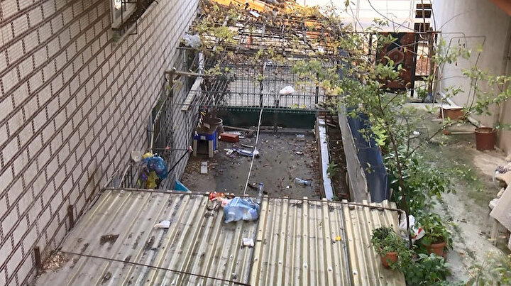 Komşu terörü mahalleliyi bezdirdi: Samuray kılıçlı olaya dönmesin