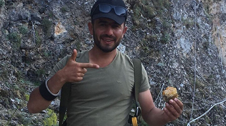 Babası şifa bulsun diye toplamaya başladı, mesleği oldu: Kilosunu 800 TLden satıyor