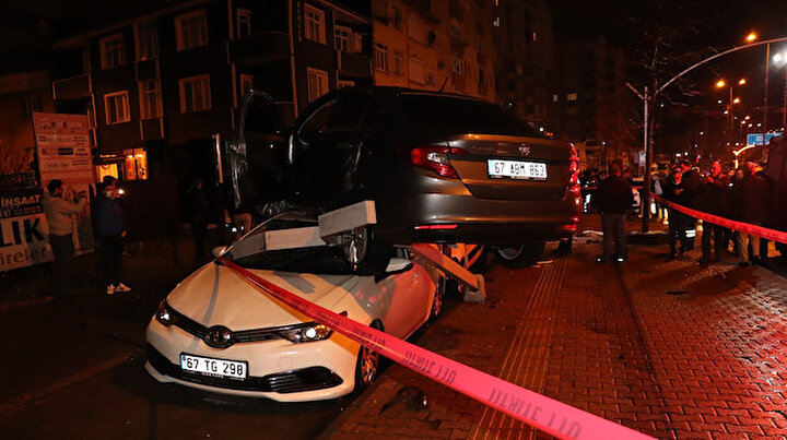 Zonguldaktaki kaza sonrası şaşırtan görüntü: Araç sahipleri gözlerine inanamadı