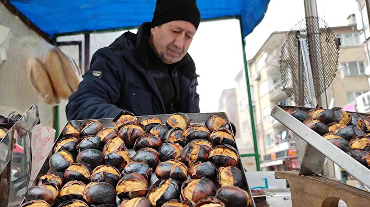 Kestane kebap sorana Arapça cevap: Seyyar satıcı yabancı dil öğrendi işleri açıldı
