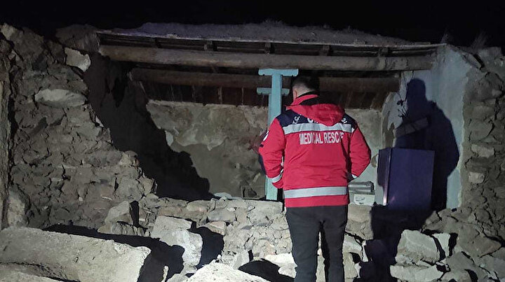 Ermenistan’daki deprem Türkiye’de hissedildi: Üç köyde evler hasar gördü