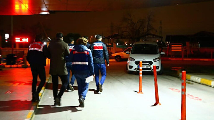 31 ilde dev FETÖ operasyonu: 99 şüpheli hakkında gözaltı kararı var