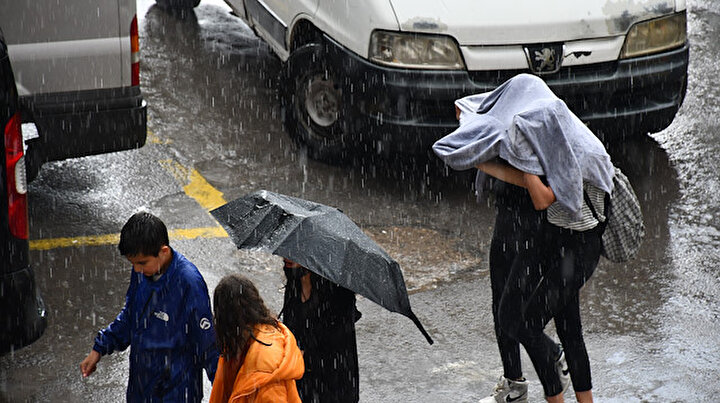 Sel baskınına dikkat: Meteoroloji üç bölgeyi uyardı