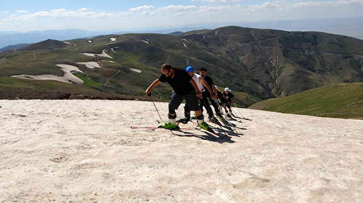 Temmuzda kayak keyfi: Terörden temizlenen bölgeye kayaksever akını