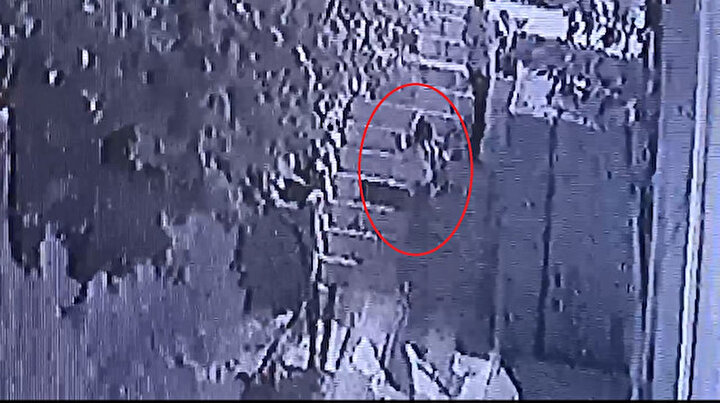 Diyarbakırda polisi alarma geçiren olay: Anne ile üç yaşındaki kızını iki ayrı yerden kaçırdılar