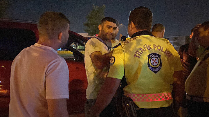 İki aracın kaza yapmasına neden olan sürücü alkol testini reddetti: Boynumu kessen üflemem