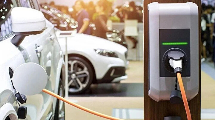 ABDde elektrikli otomobillere vergi indirimi geliyor: ABden tepki