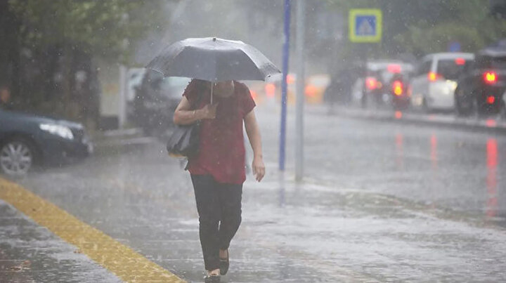 Meteoroloji il il açıkladı: Kuvvetli sağanak uyarısı