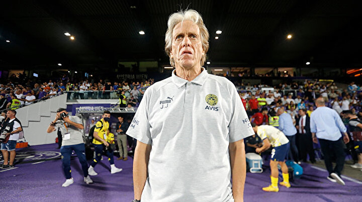 Spor yazarları Fenerbahçeyi yorumladı: Jorge Jesusun ustalığı tur kapısını araladı