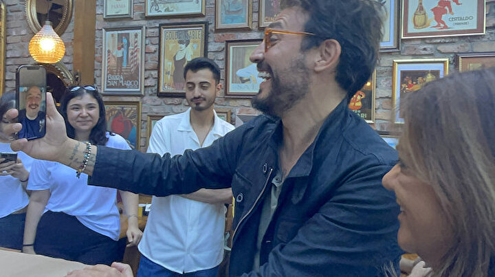 Mustafa Varanktan öğrencilere sürpriz ziyaret: Danilo şefle de görüntülü görüştü