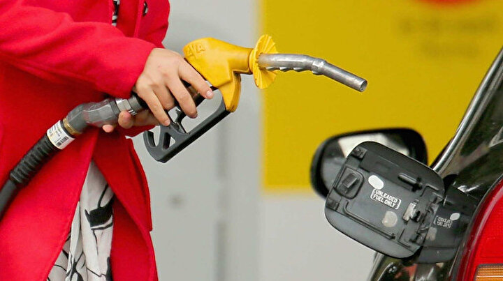 Petrol fiyatları 9 ayın dip seviyesinde: Benzin ve motorine indirim bekleniyor