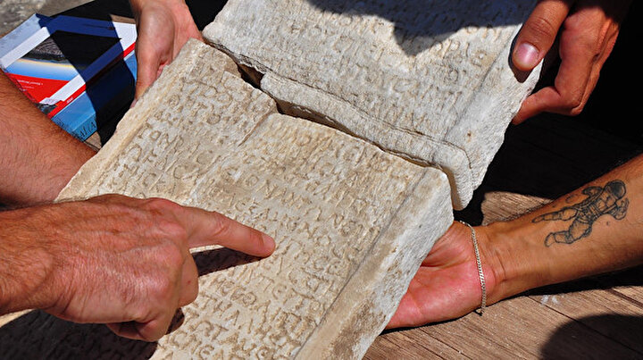 Aigai Antik Kentinde bulunan bin 800 yıllık yazıtın sırrı ortaya çıktı