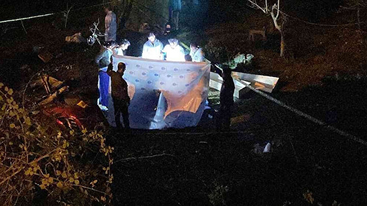 Eyüpsultanda feci kaza: Yanan otomobildeki biri polis iki kişi hayatını kaybetti