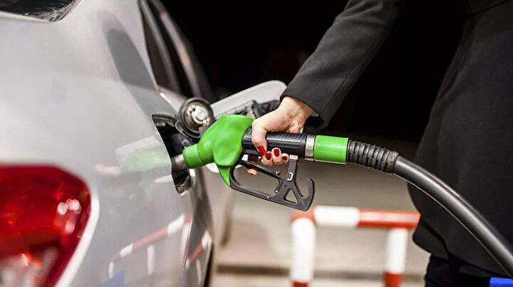 Kasımın son indirimi pompaya yansıdı: Motorin 4 lira düştü