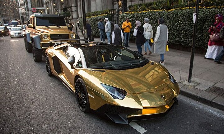 Trilyonluk Altin Kaplama Bugatti