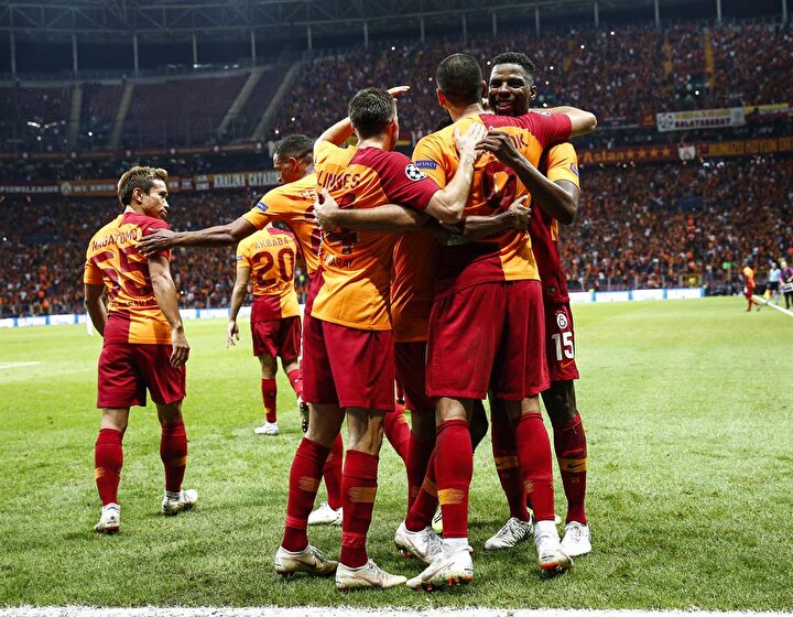 Galatasaray In Sampiyonlar Ligi Ndeki Ilkleri
